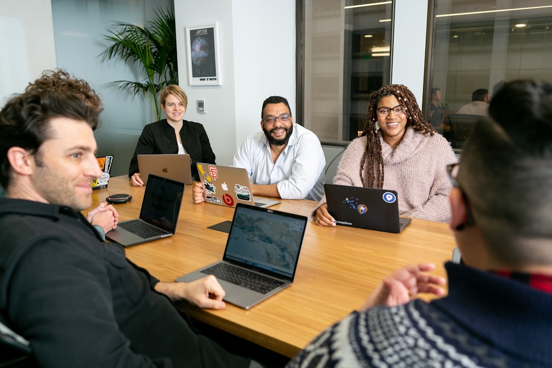Photo Virtual team meeting